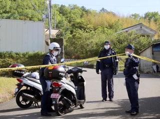 畑転落の車に６２歳男性遺体 殺人か 兵庫県警が男聴取 全国のニュース 富山新聞